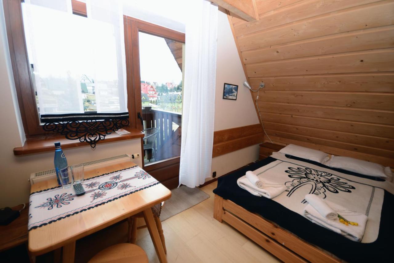 Dom Z Witrazami Apartment Bukowina Tatrzanska Luaran gambar