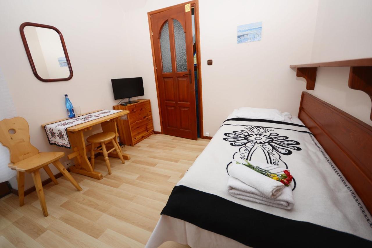 Dom Z Witrazami Apartment Bukowina Tatrzanska Luaran gambar