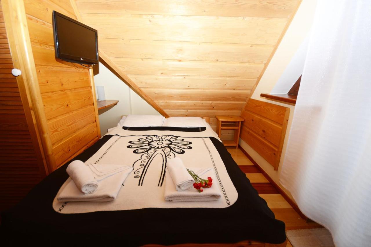 Dom Z Witrazami Apartment Bukowina Tatrzanska Luaran gambar