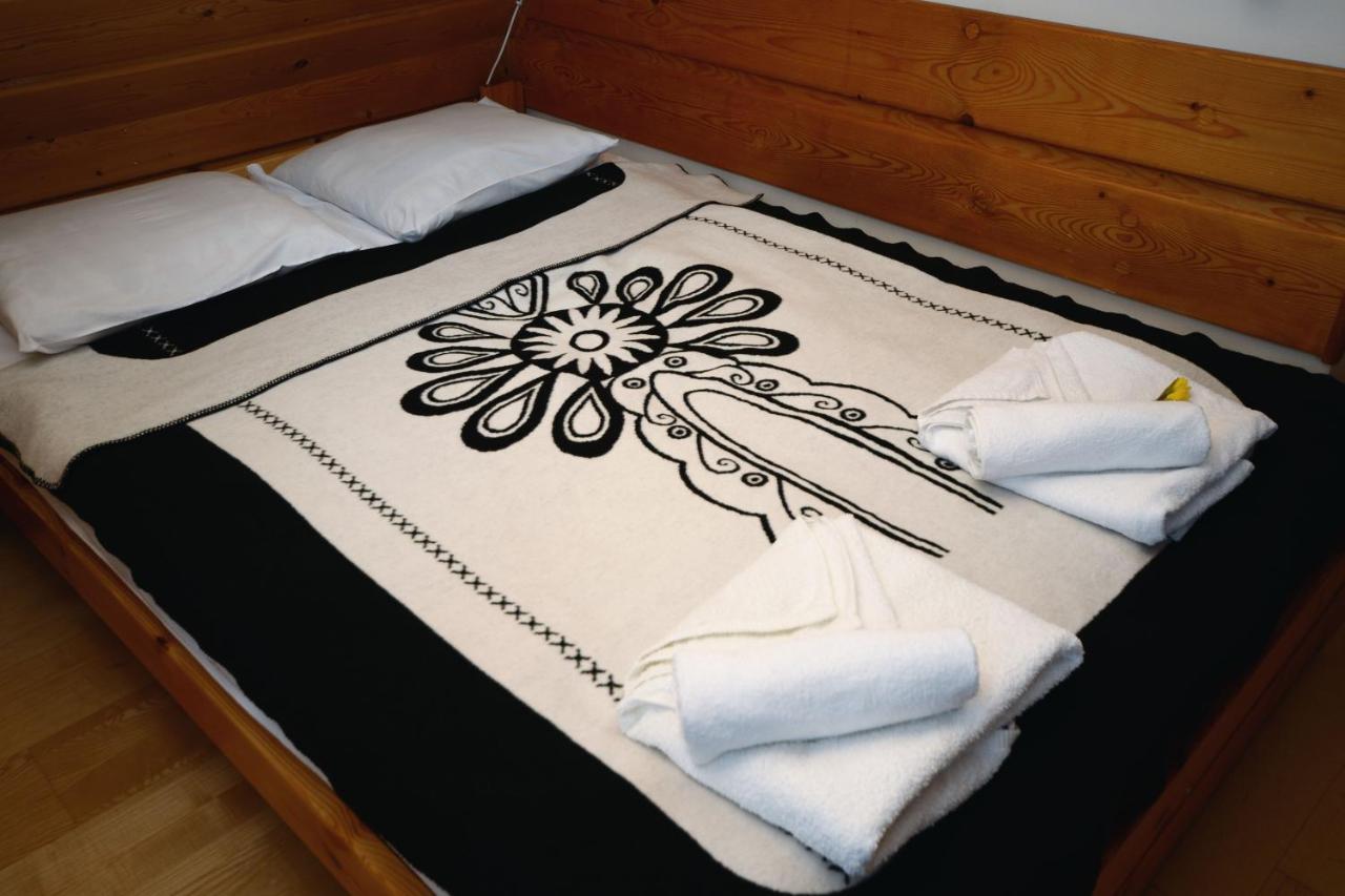Dom Z Witrazami Apartment Bukowina Tatrzanska Luaran gambar