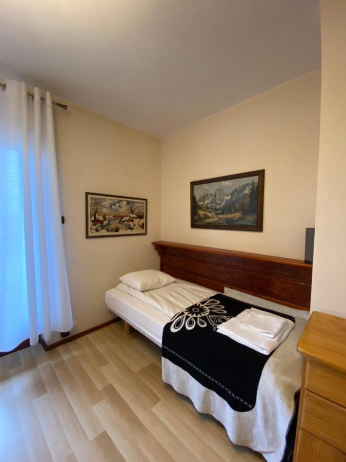 Dom Z Witrazami Apartment Bukowina Tatrzanska Luaran gambar