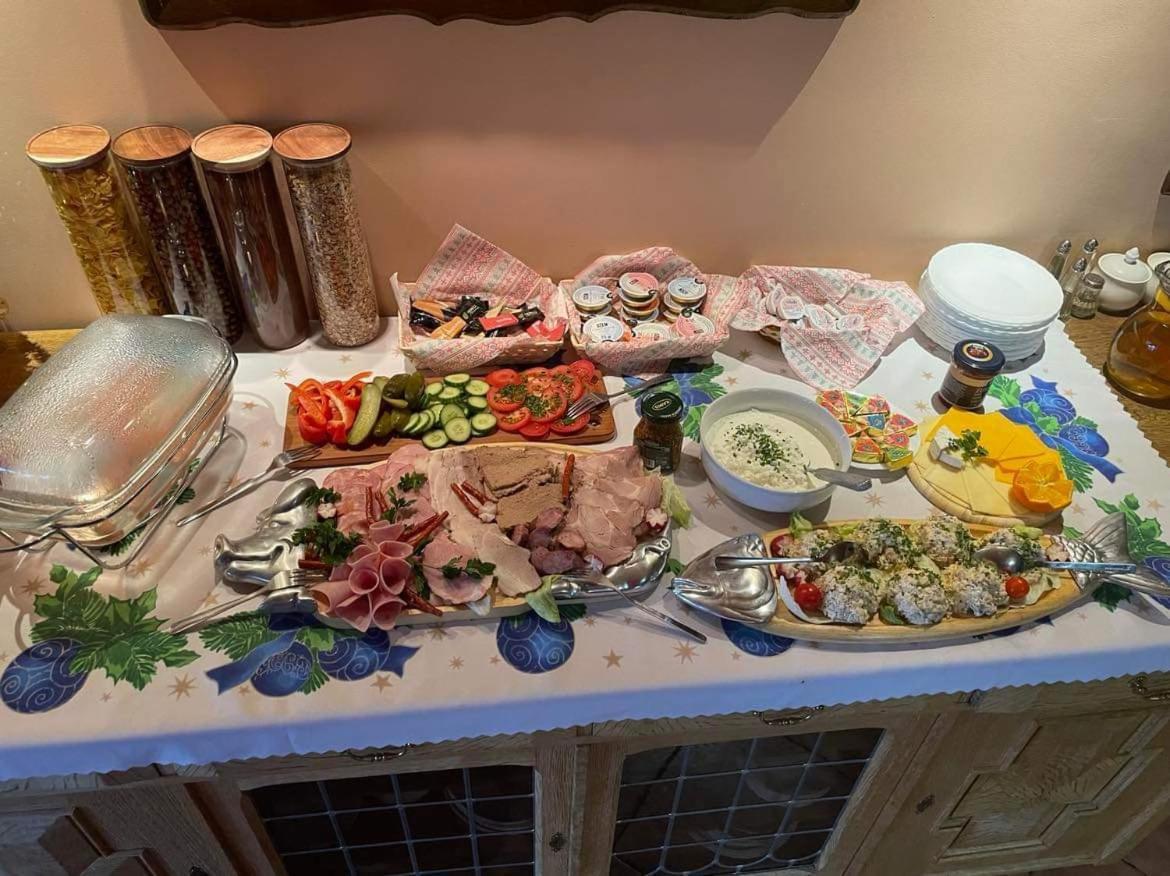Dom Z Witrazami Apartment Bukowina Tatrzanska Luaran gambar